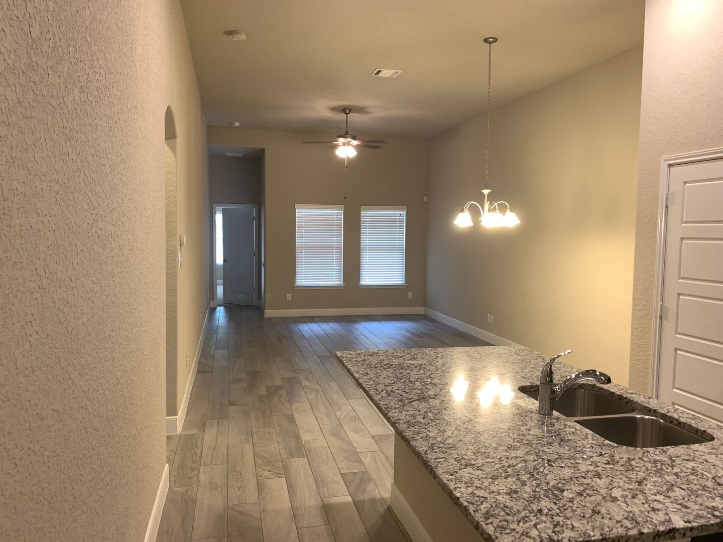 1 Month Free Rent** Walk to Historic Gruene / Fridge / Gas Cooking / Fenced in yard / CISD – photo 5