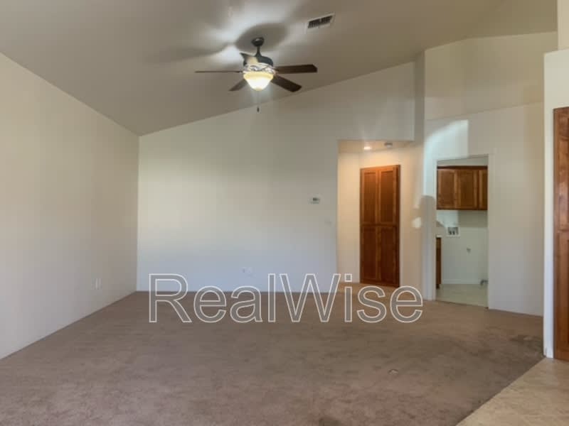 1188 SW Derek Ln – photo 4