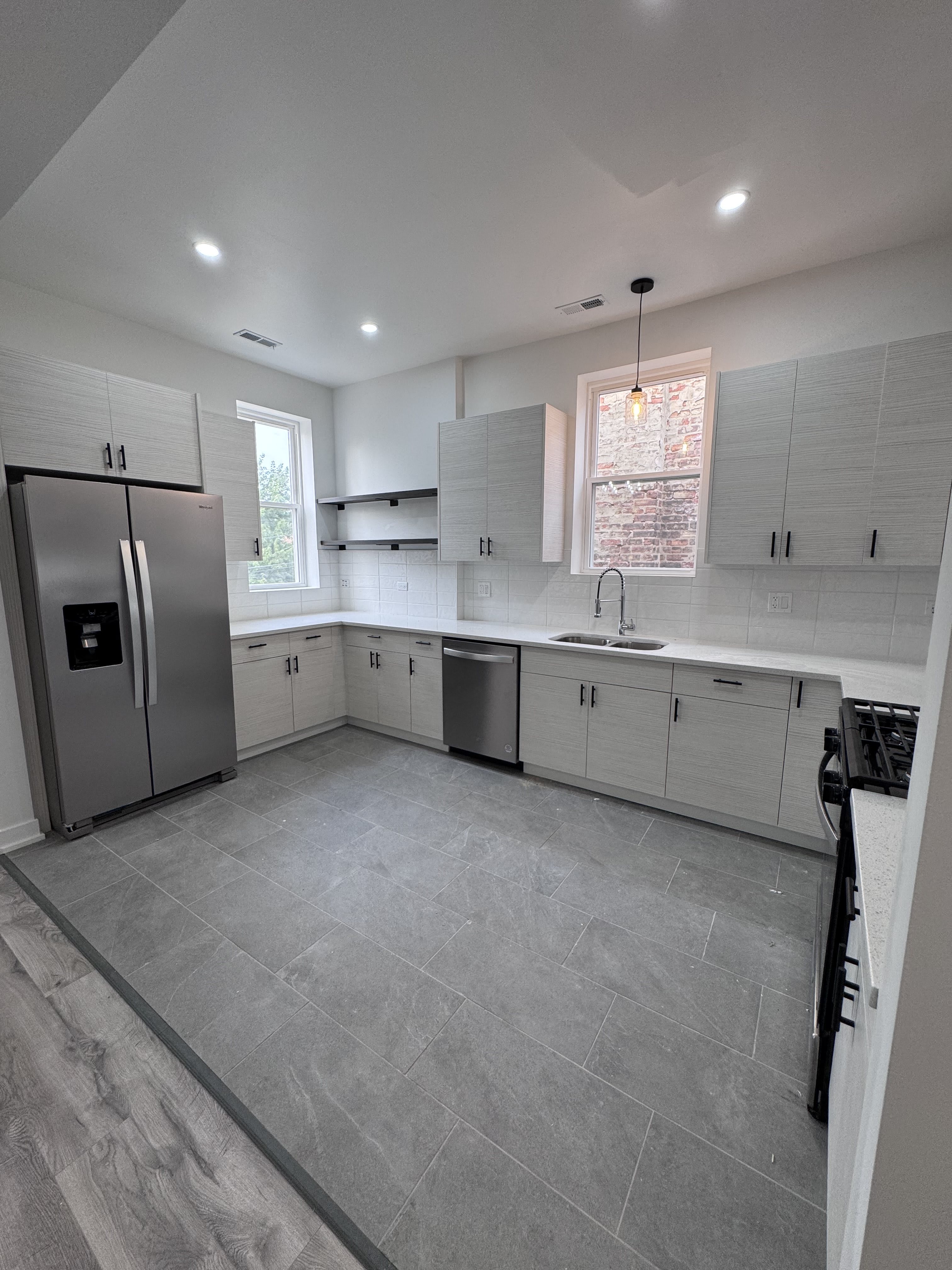 4421 West Monroe Street – photo 5