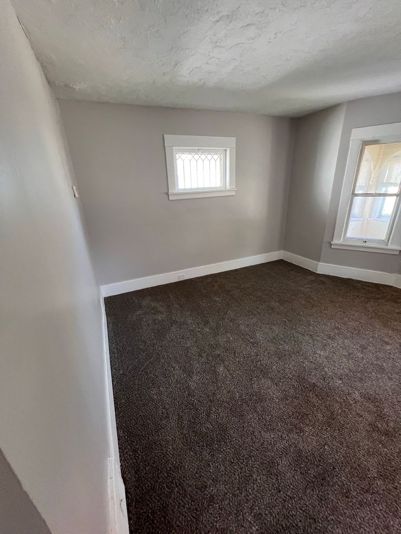 15912 Parkgrove Ave – photo 3