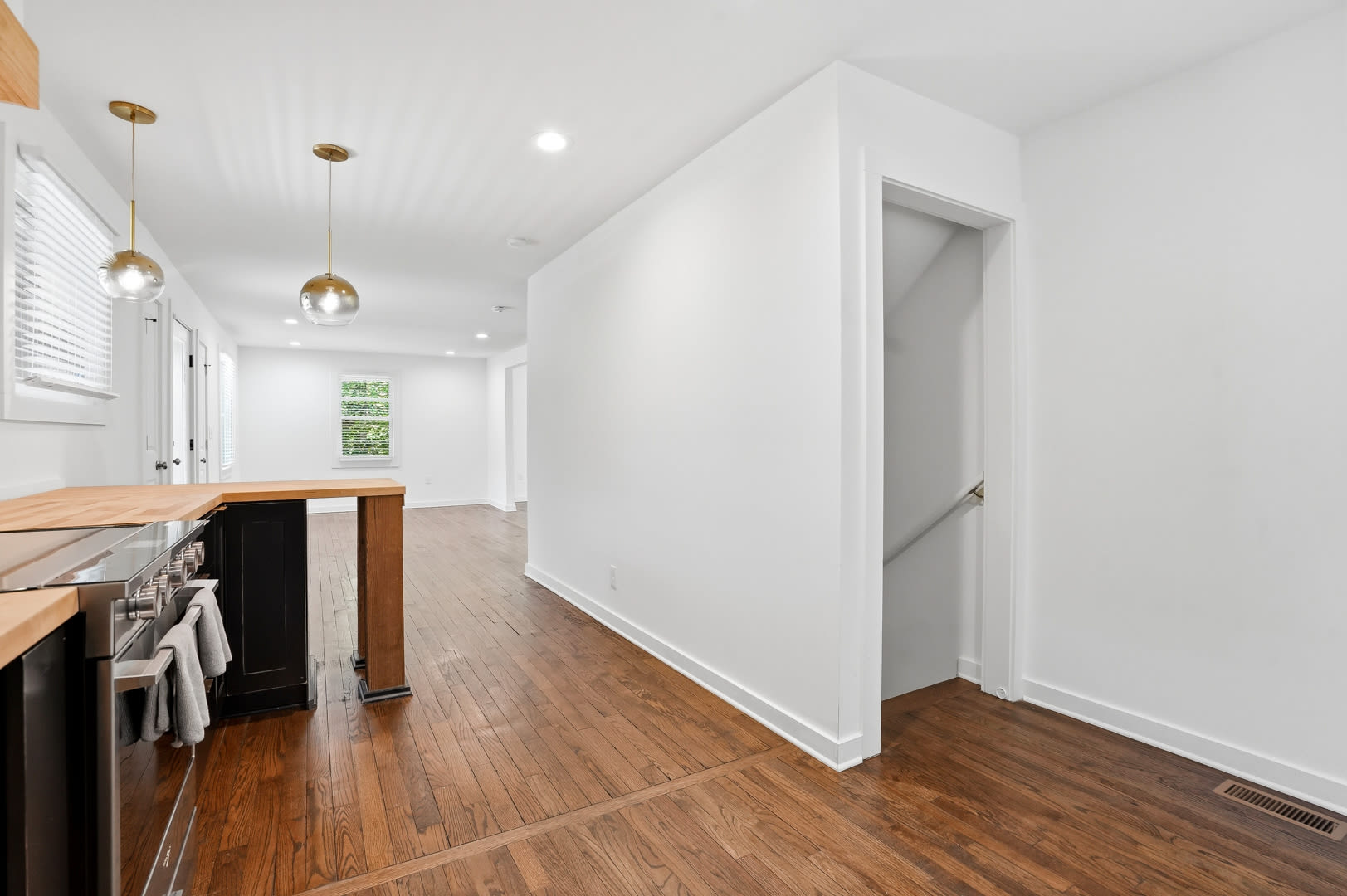439 Oak Road – photo 3