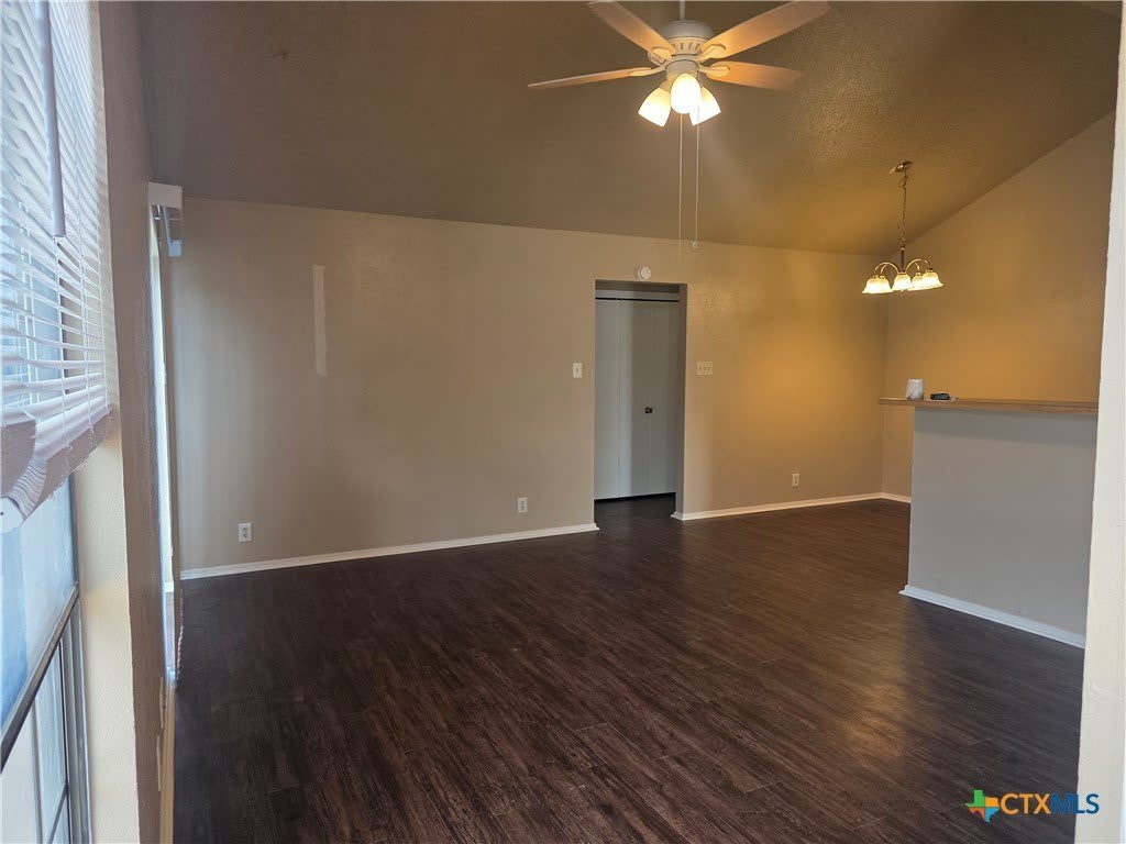 5226 Davy Crockett Street – photo 4
