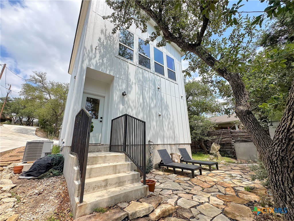 1200 Willow Drive – photo 1
