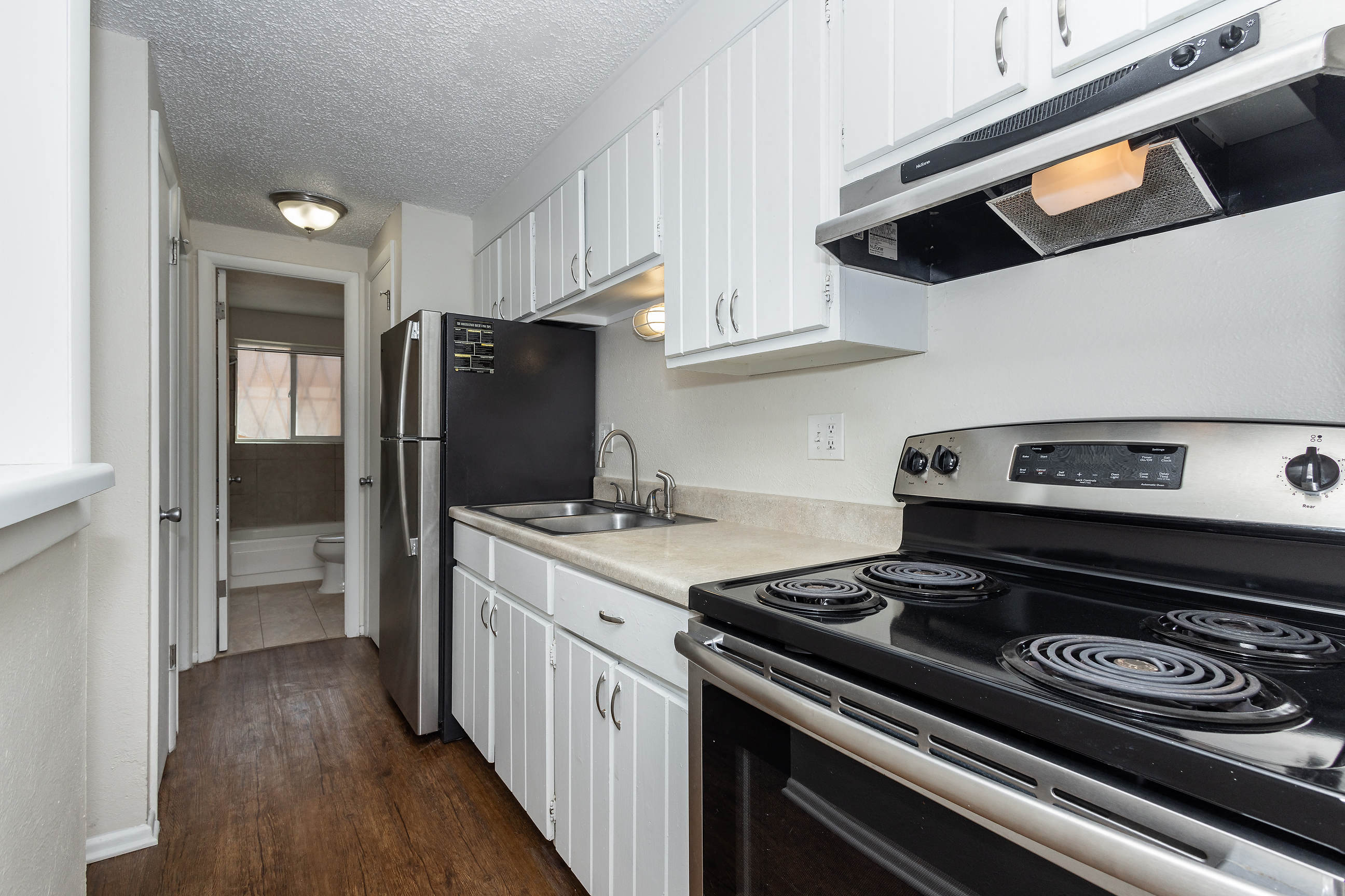 1280 Clayton St. Apartments – photo 3
