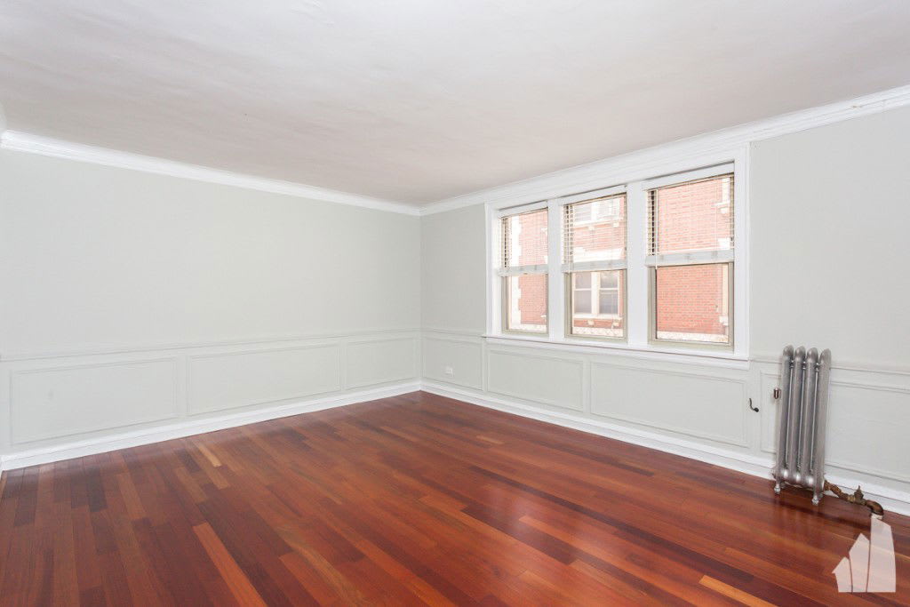 548 West Surf Street – photo 1