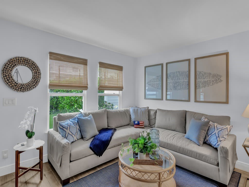 824 Dahlia Lane – photo 3