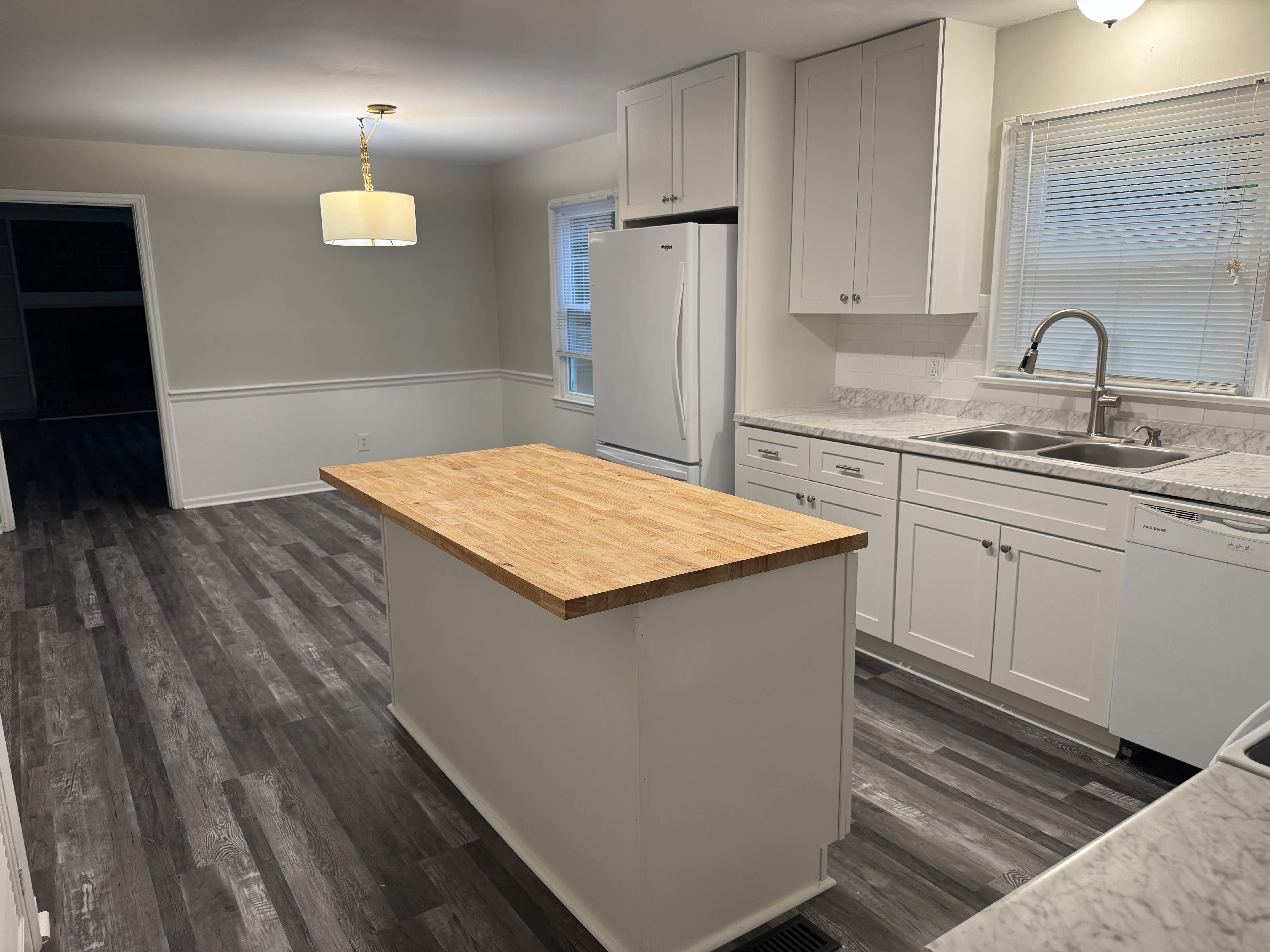 4007 Yadkin Dr – photo 4