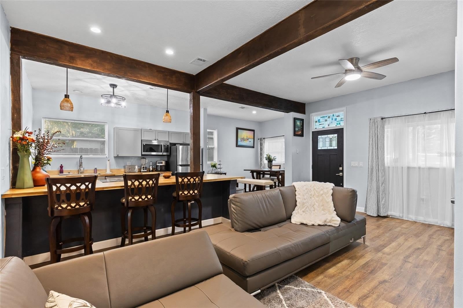 234 W MAGNOLIA Street – photo 5