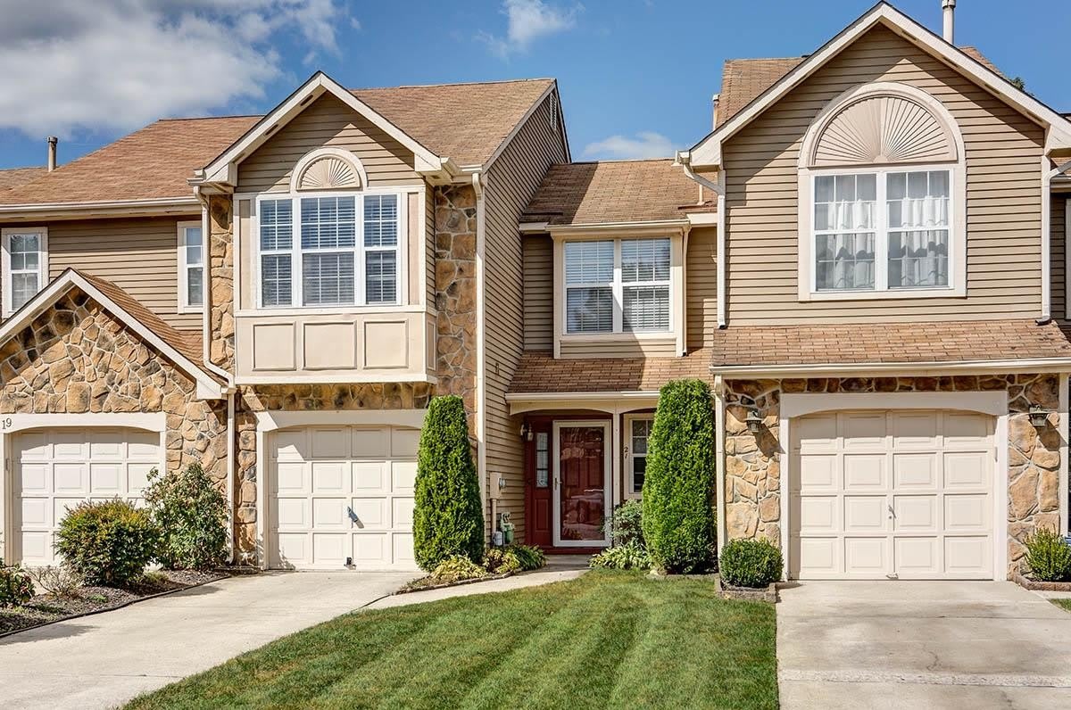 21 CLAVER HILL Way – photo 2
