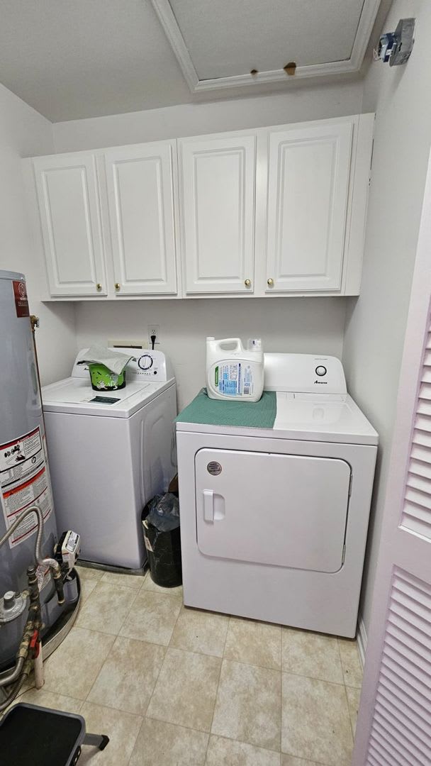 Room in 2 Bedroom Home at Chenille Dr – photo 2