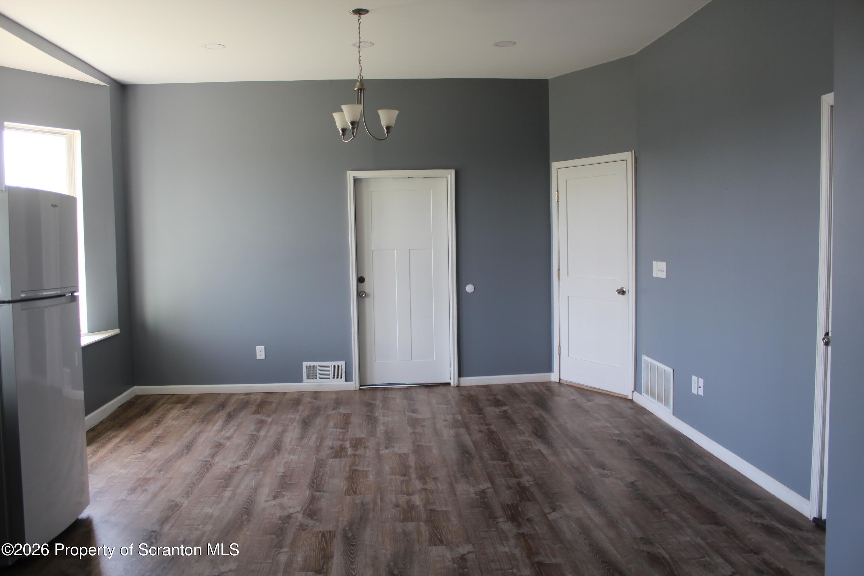 1122 Luzerne Street – photo 5