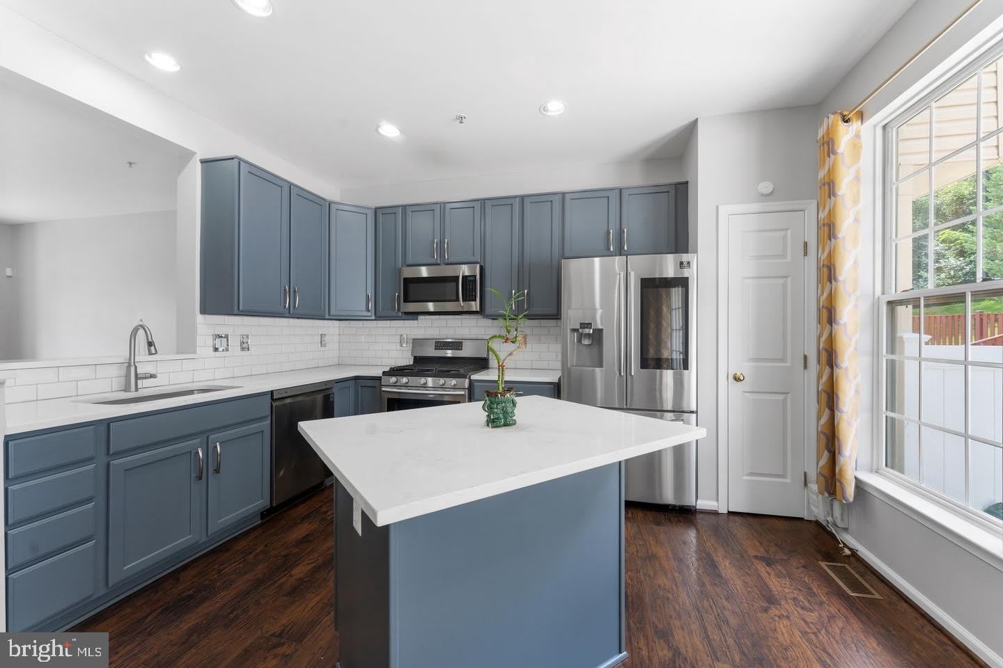 4004 Meadow Trail Lane – photo 5