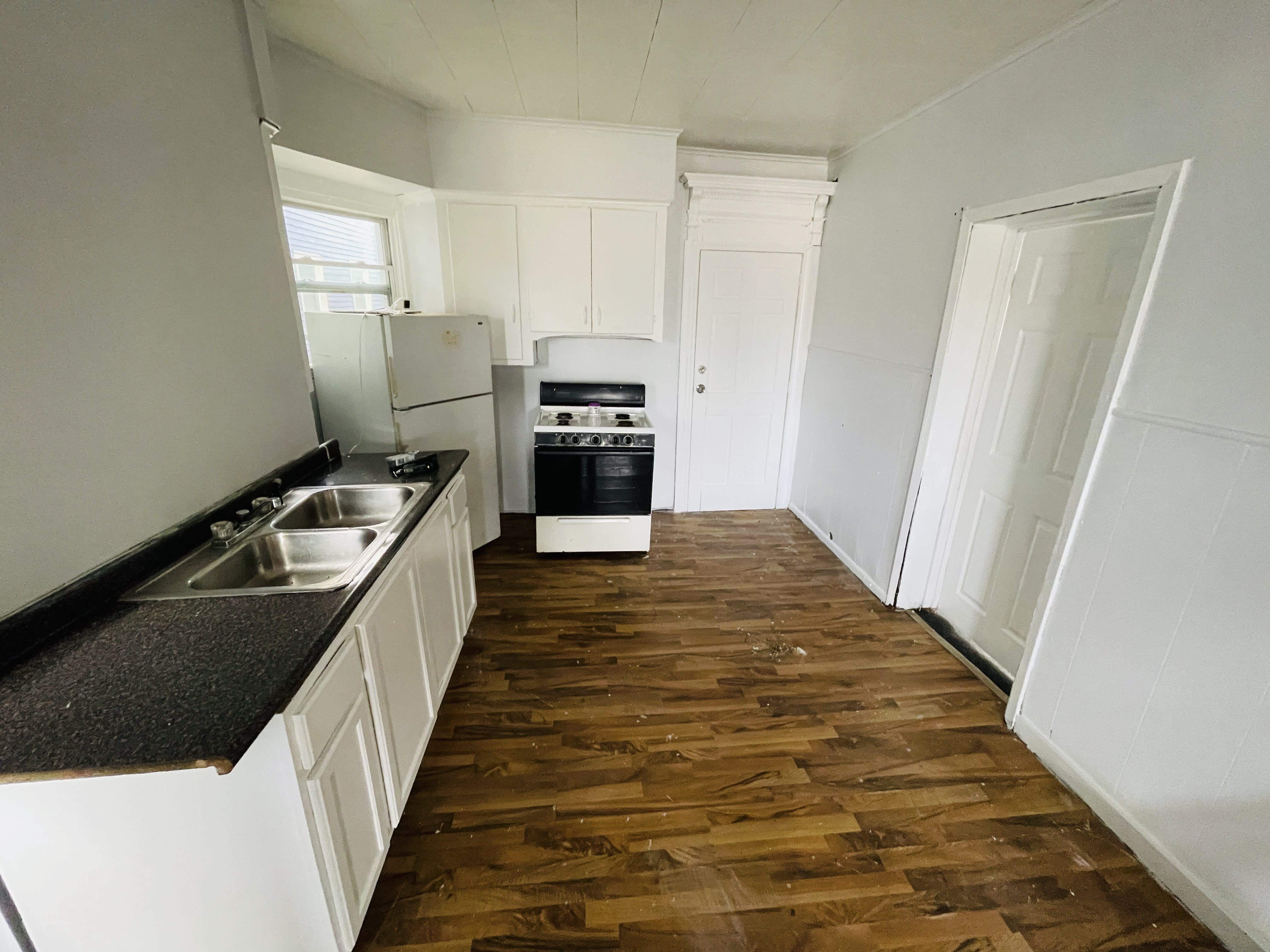 327 Hampshire Street – photo 3