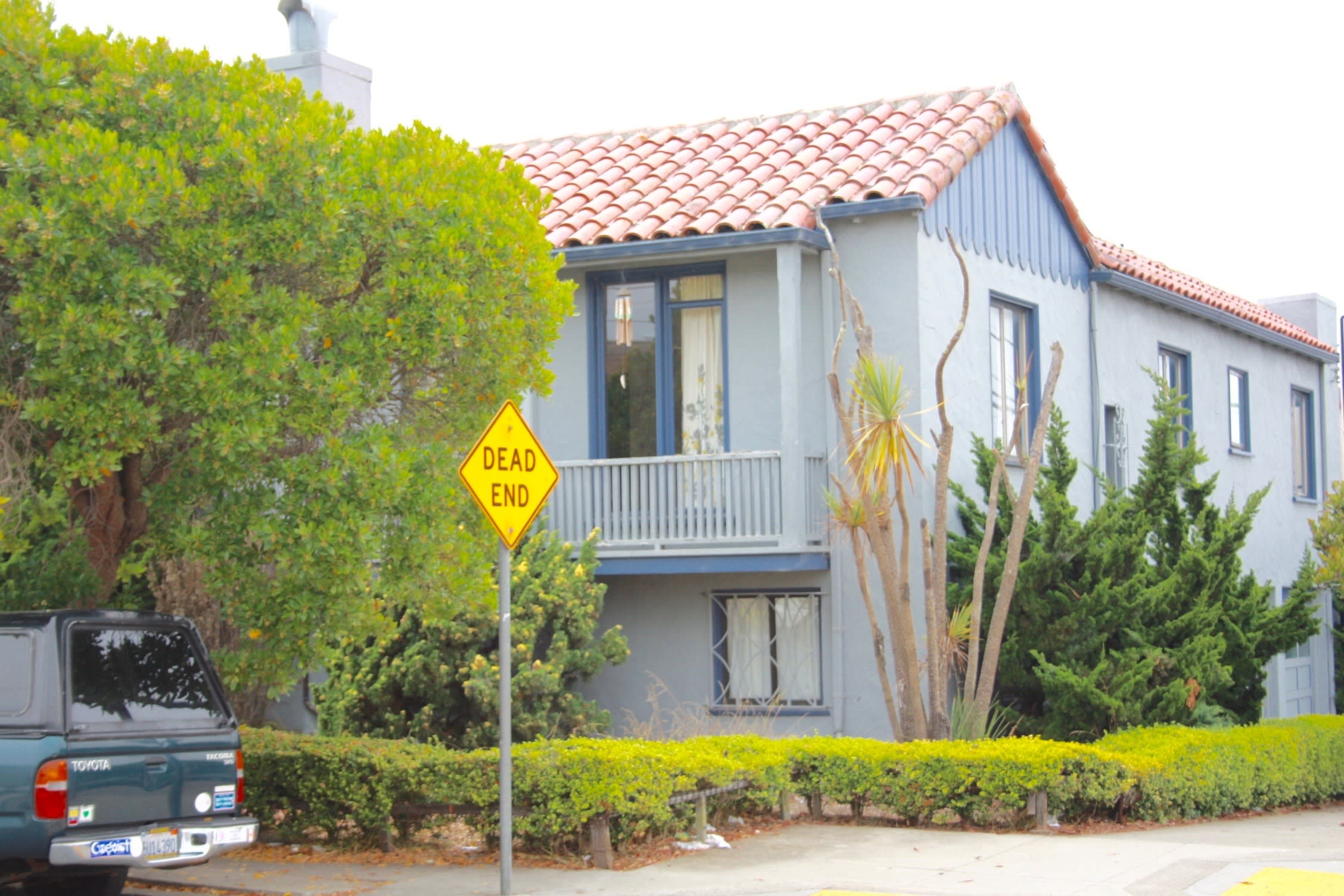 1421 Vicente Street – photo 2