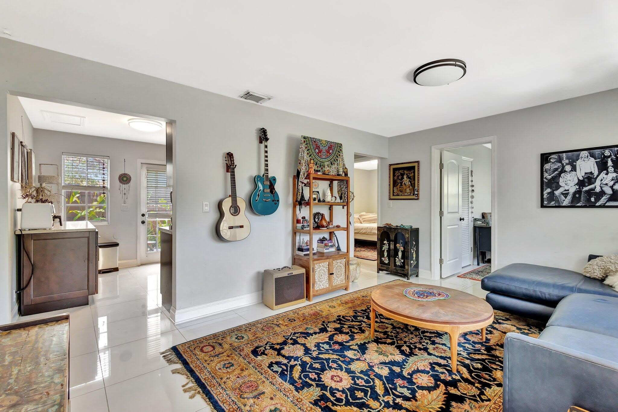 227 NE 12th Street – photo 4
