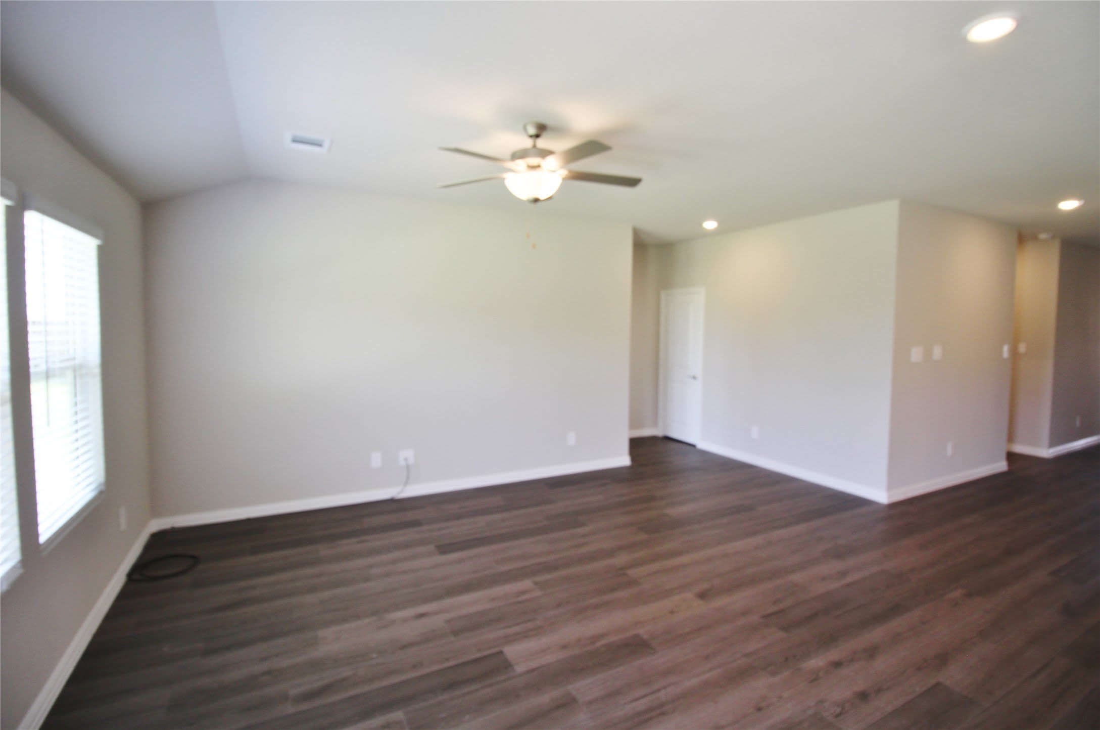 4208 Mountain Creek Drive – photo 4