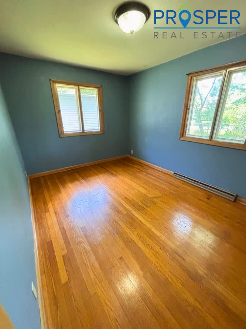 3 Bedroom With Garage Extra Parking – photo 5