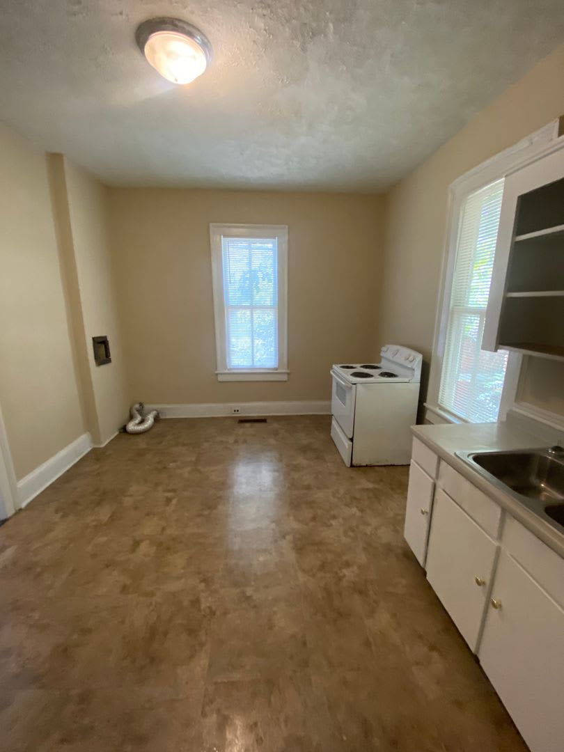 3 Bedroom 1 Bathroom In Columbus Ga 31904 – photo 5