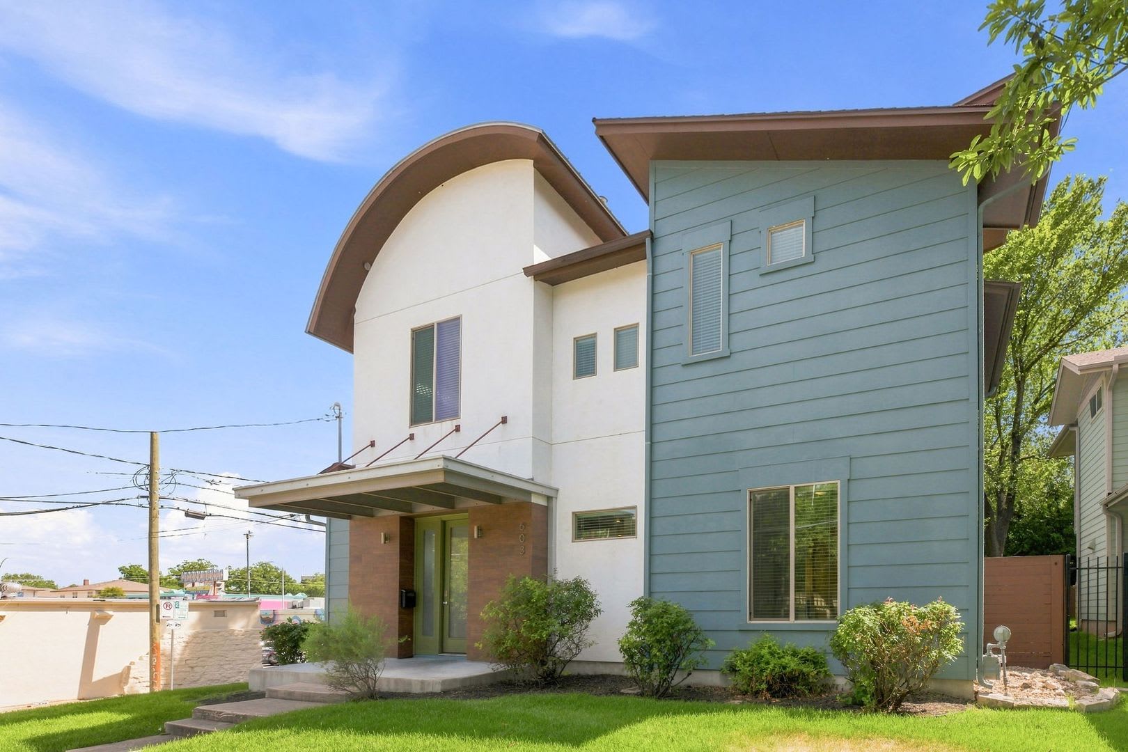 603 W 30th Street – photo 2