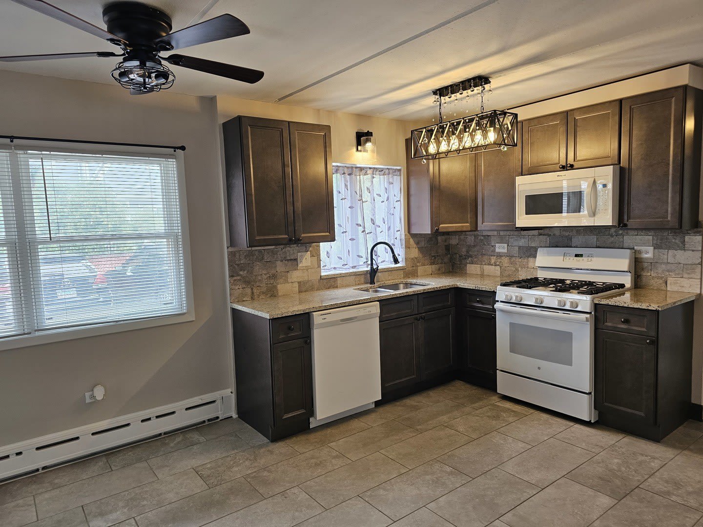 2 N Broadway Avenue – photo 3
