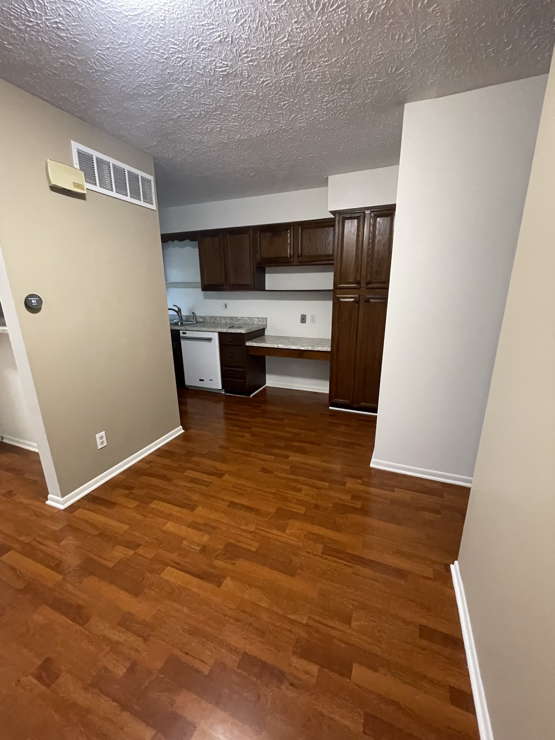 2177 Woodleaf Court – photo 4