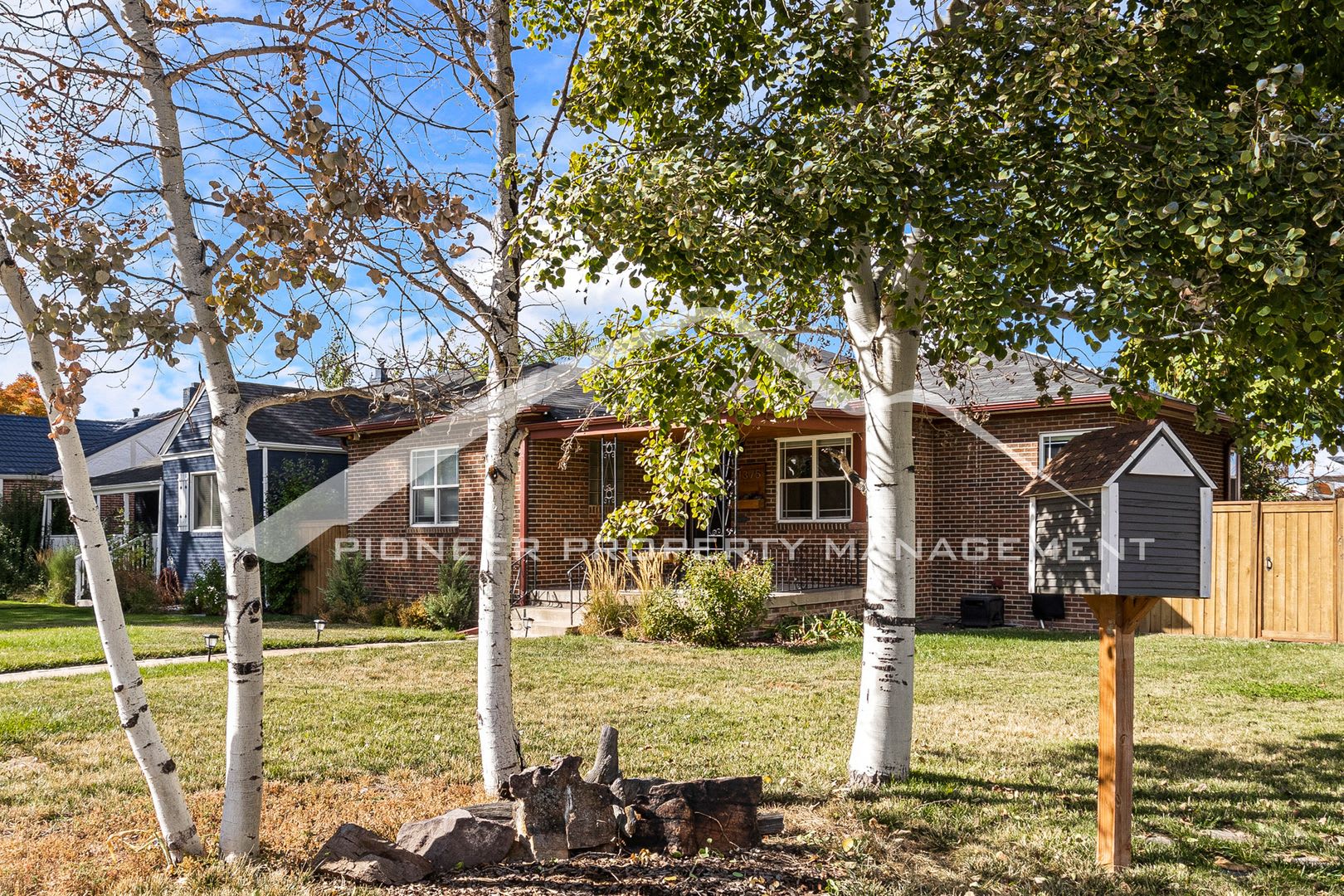 Large Home with an Updated Kitchen in Montclair Neighborhood! – photo 2