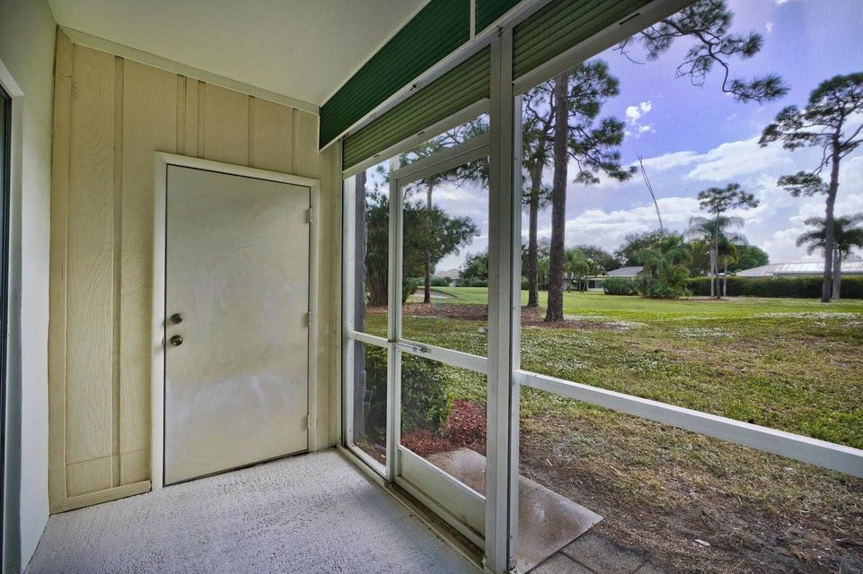 18081 Southeast Country Club Drive – photo 4
