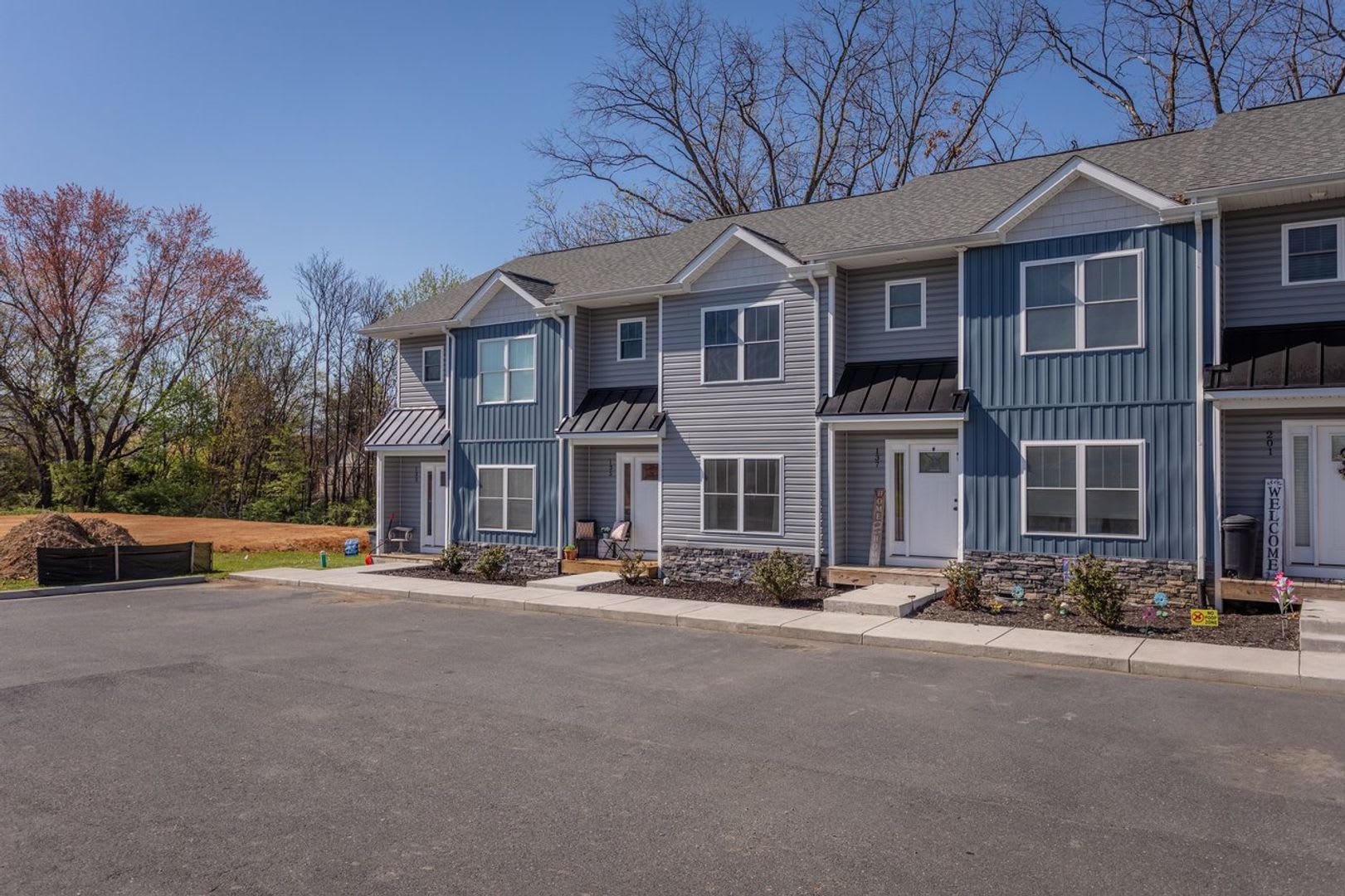 Move-In Ready: Upgraded 3-Bedroom Townhome at Swallow Ridge! This is a must see! – photo 3