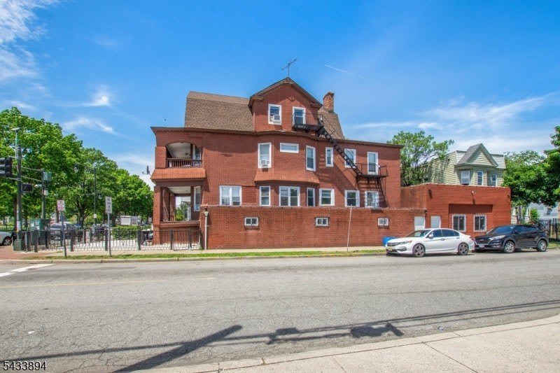 79 Central Ave – photo 3