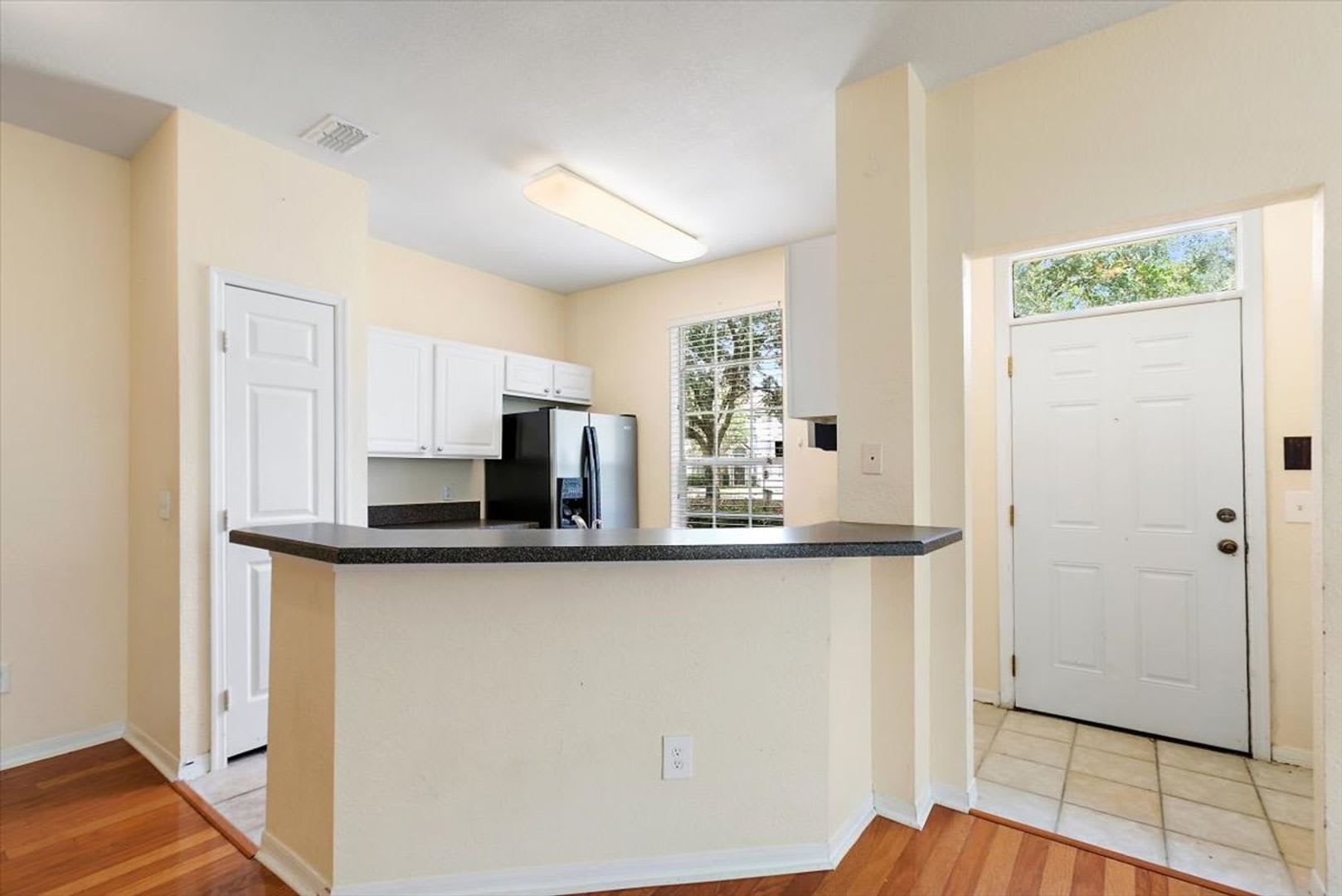 Highly Desired Bishops Court Community Condo – photo 5