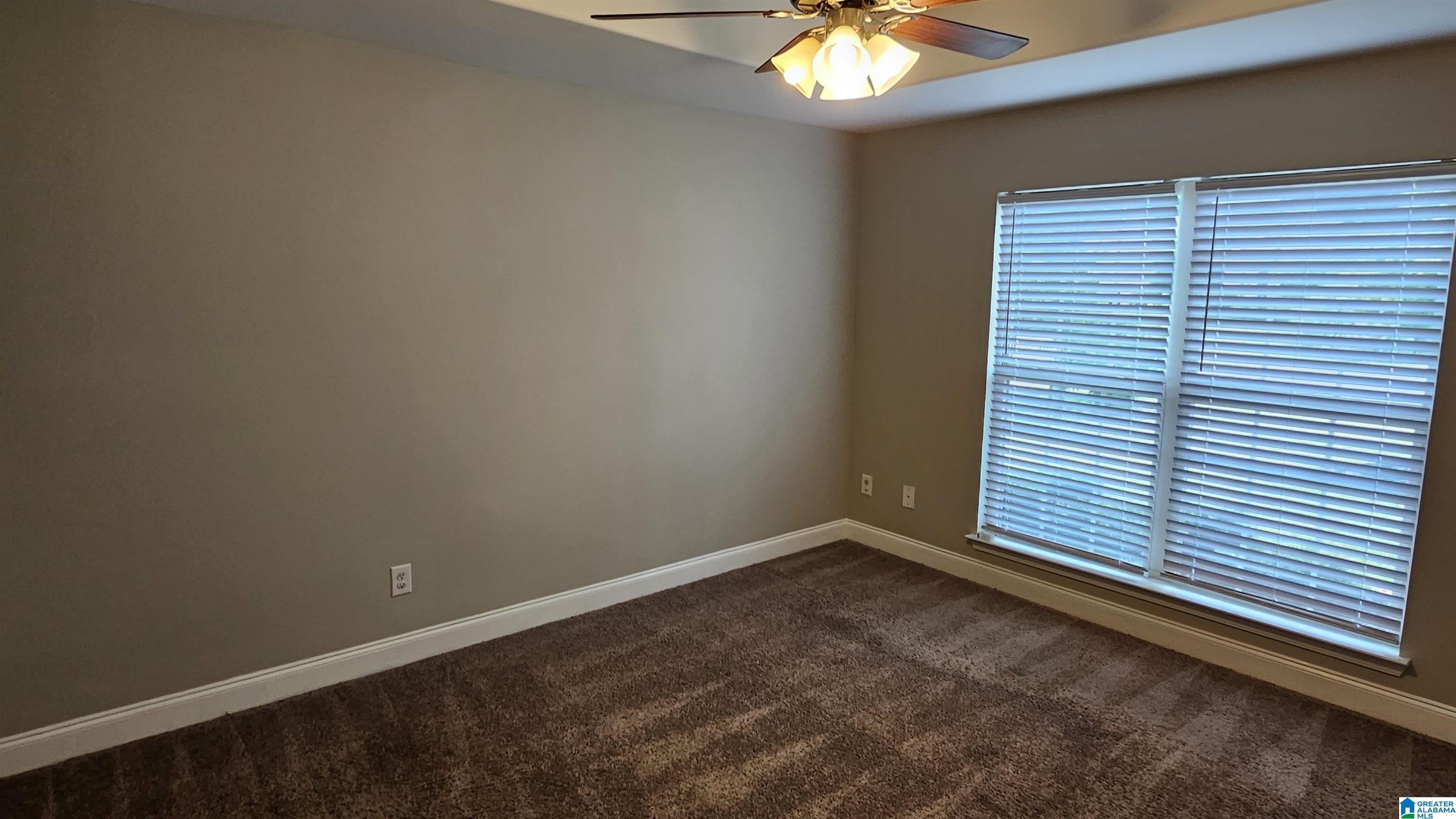 228 HILLCREST DRIVE – photo 5