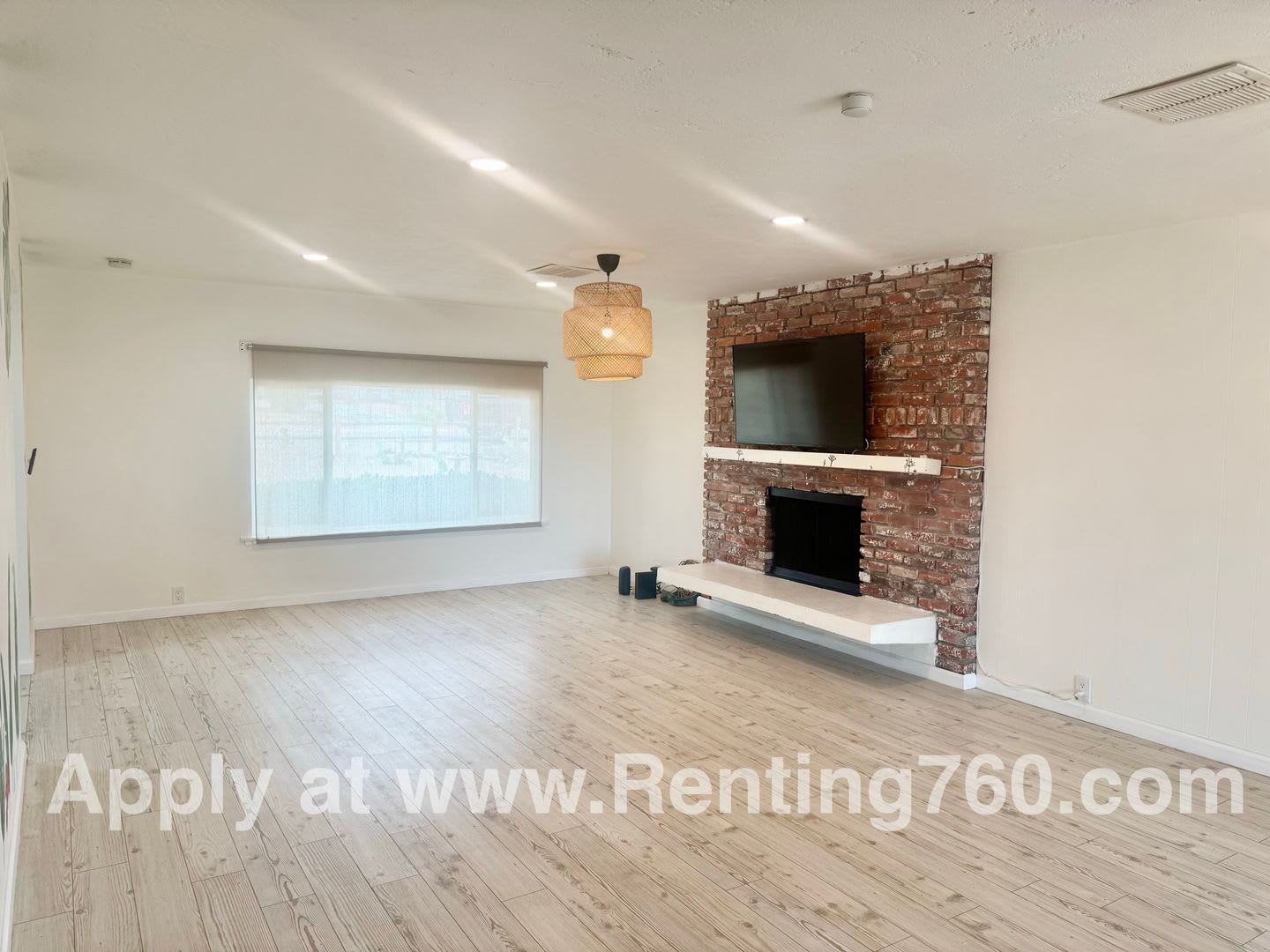 Stylish 3-Bed, 2 Bath Home with Fenced Yard! – photo 3