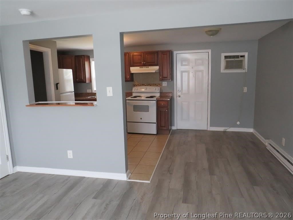 1932 King George Drive – photo 4