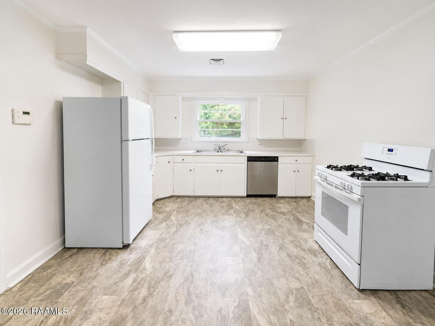 116 Oakcrest Drive – photo 5