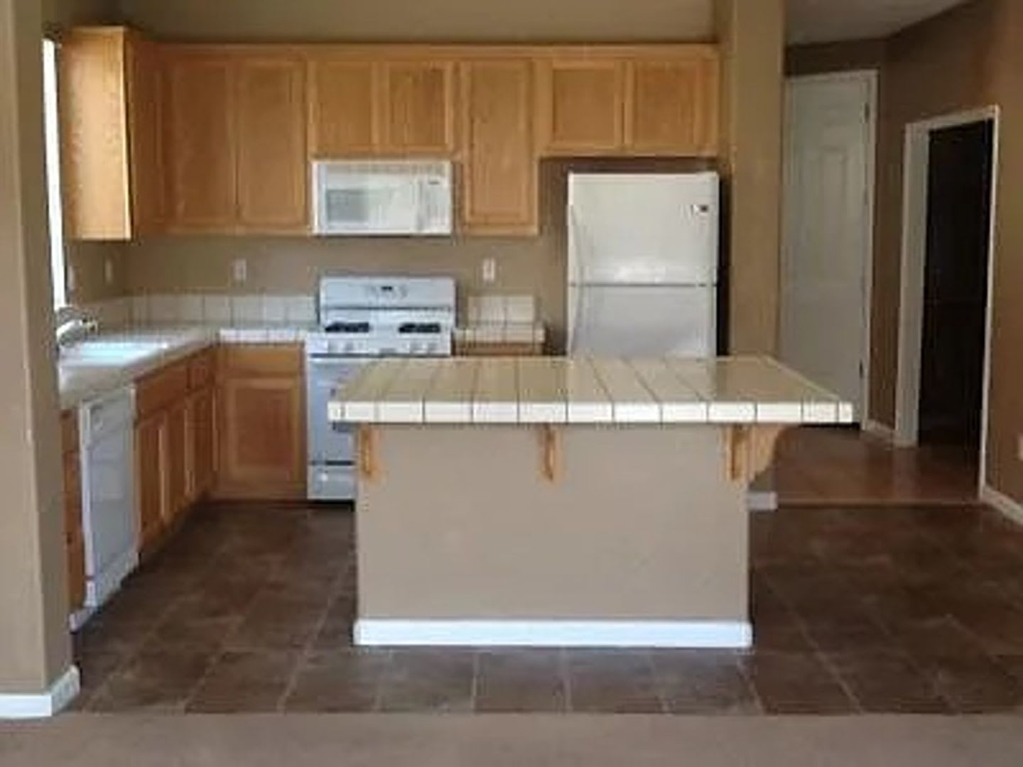 Two Weeks Free Special 3 Bedroom 2 Bath House – photo 2