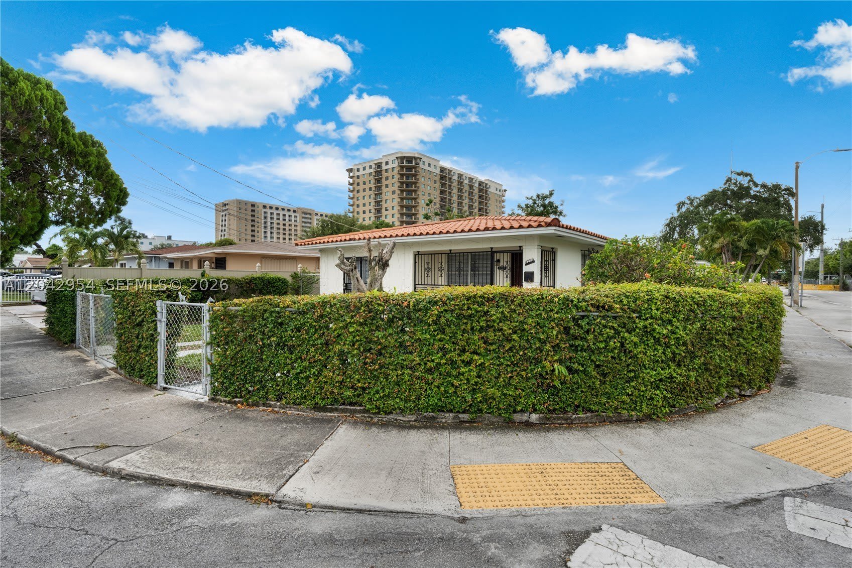 4296 NW 2nd Ter – photo 5