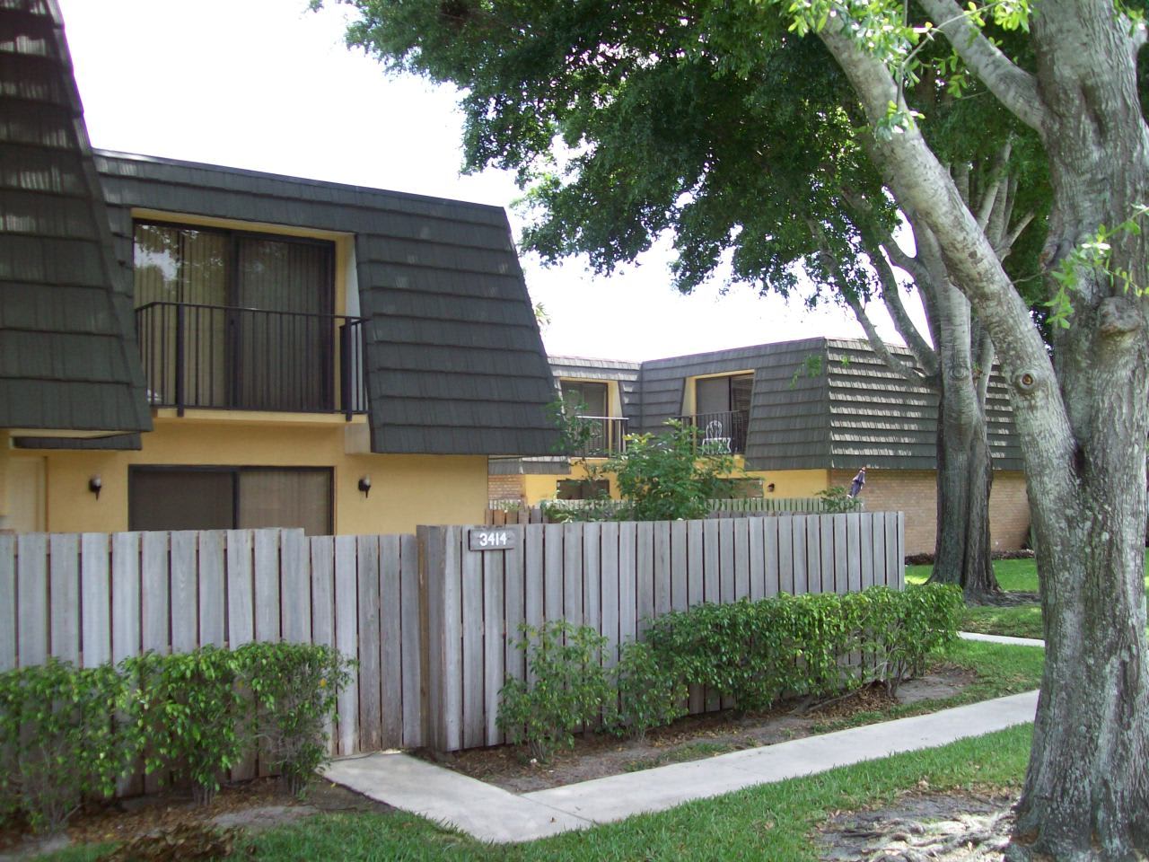 SANDALWOOD – photo 1