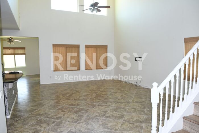 10827 West Cottontail Lane – photo 4
