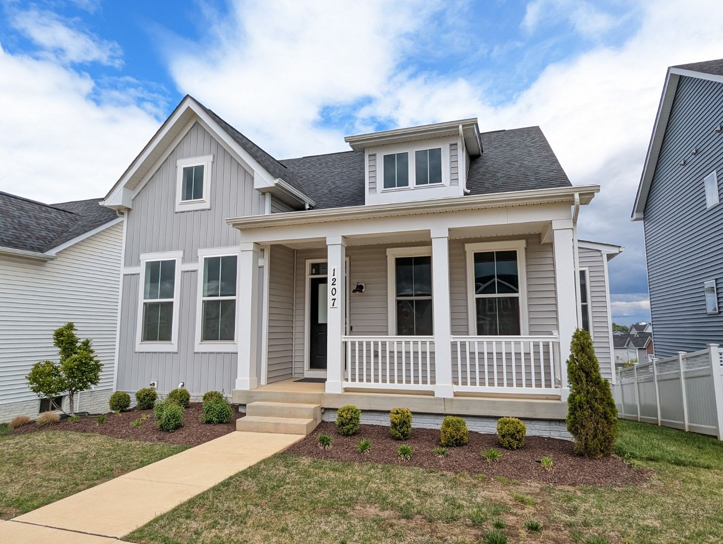 Gorgeous New Construction Home in Gambrill View Community available now! – photo 1