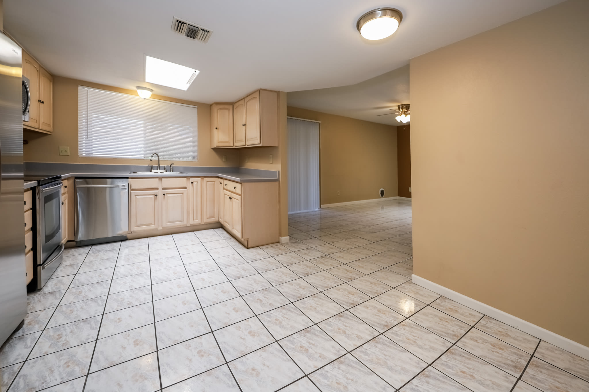 4164 West Firethorn Street – photo 5