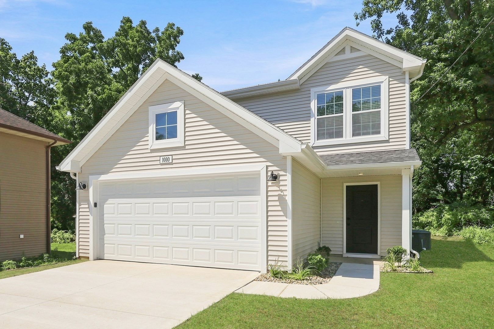 New Construction Workforce Housing Move In Special Get August September Rent Free Move In By August 31St To Receive Free Rent For Both August And September Take Advantage Of This Limited Time Offer – photo 1
