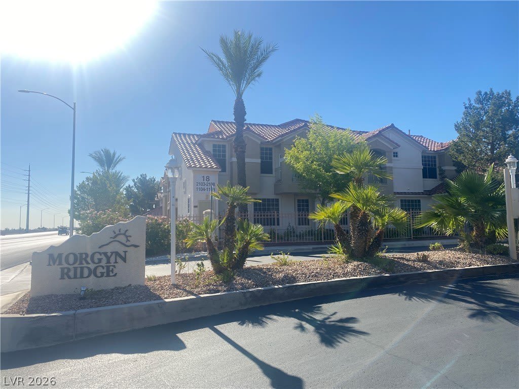 8555 W Russell Road – photo 1