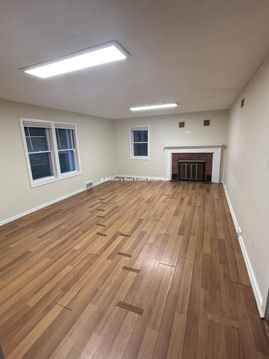 50 Oakdale Ave. – photo 4