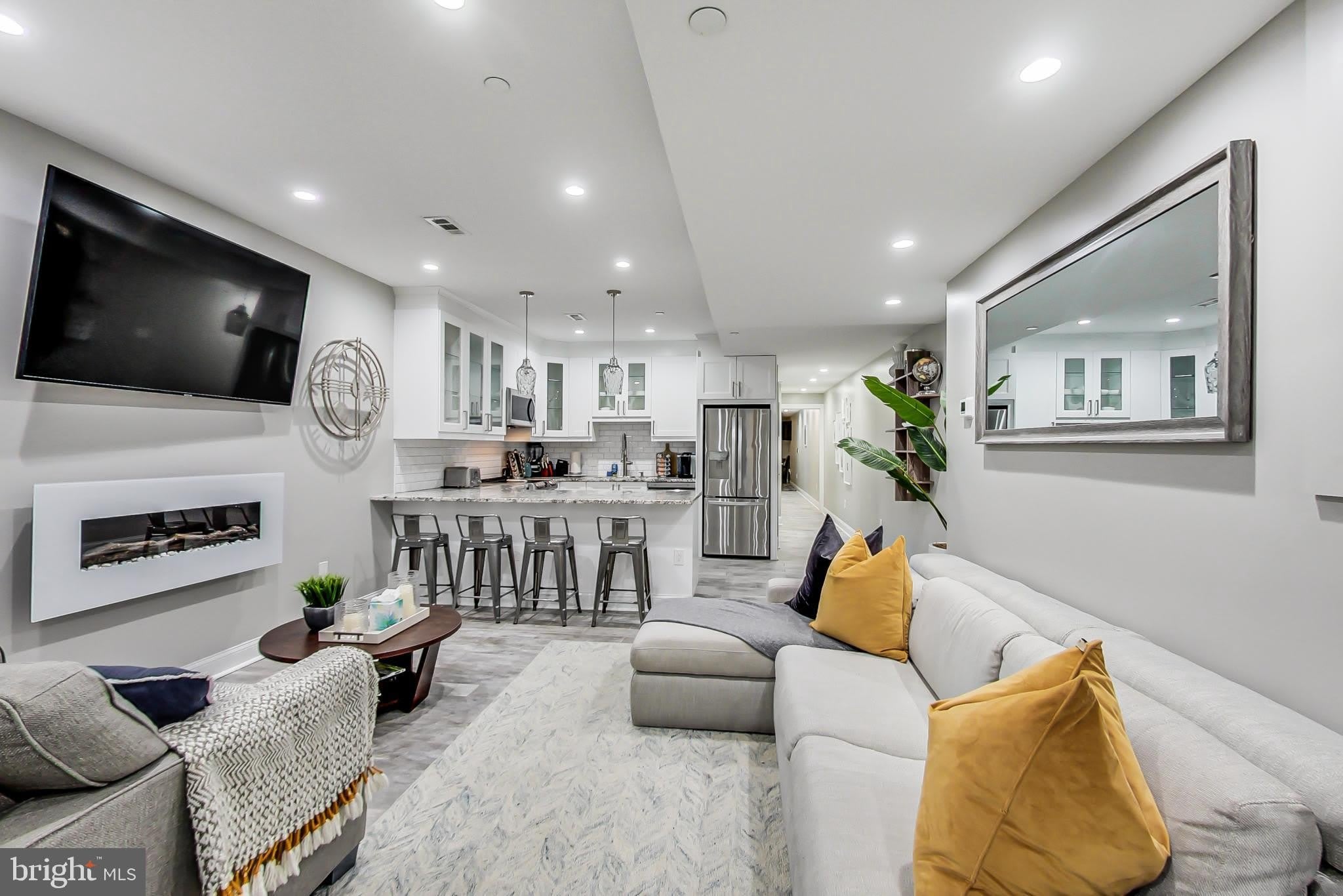 1343 IRVING Street NW – photo 4