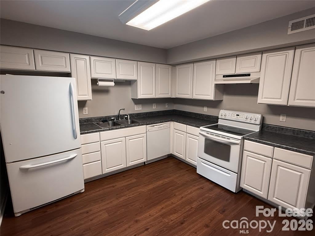 11037 Hunter Trail Lane – photo 3