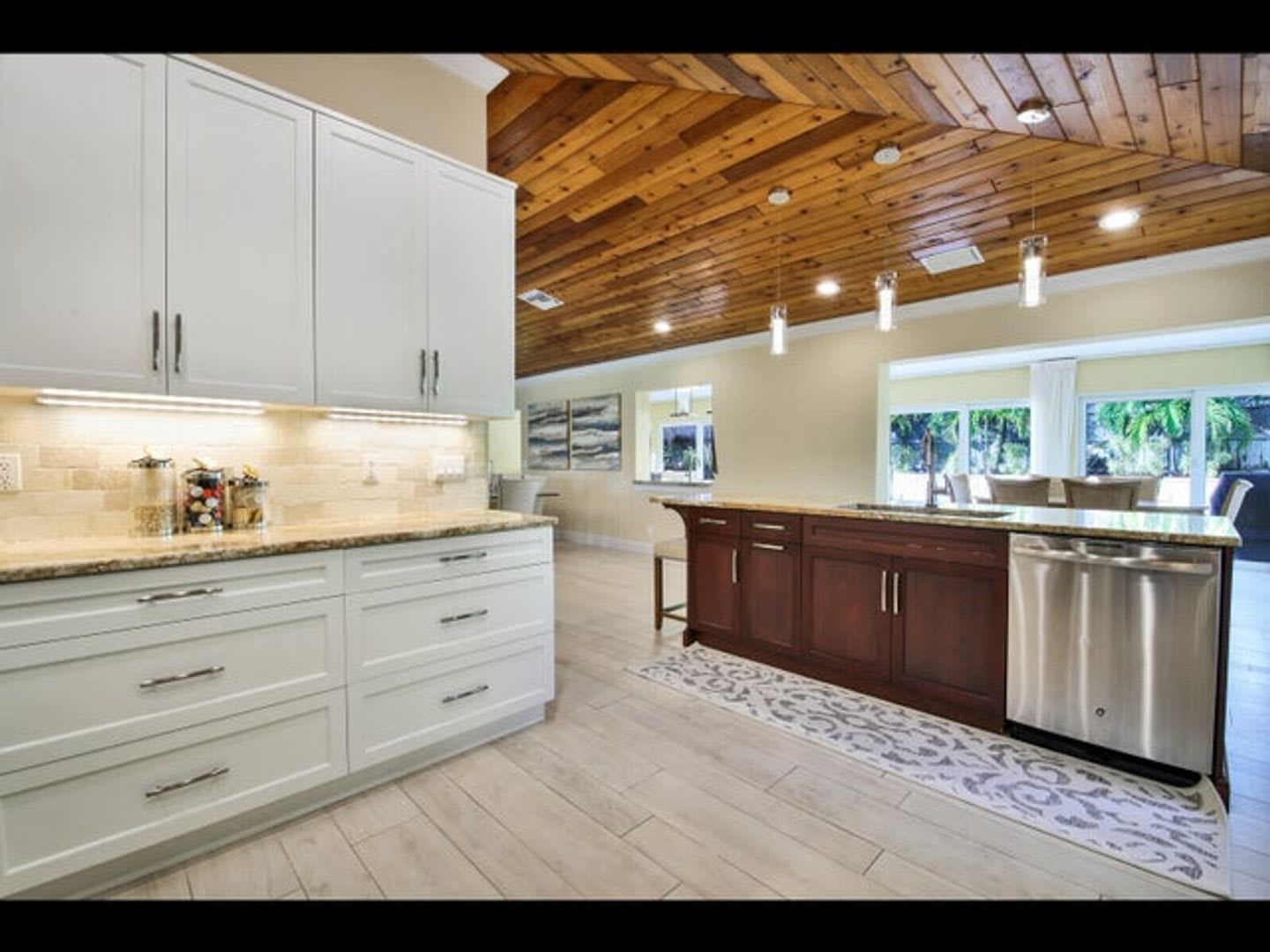 451 N LYRA Circle, Juno Beach, FL 33408 – photo 2