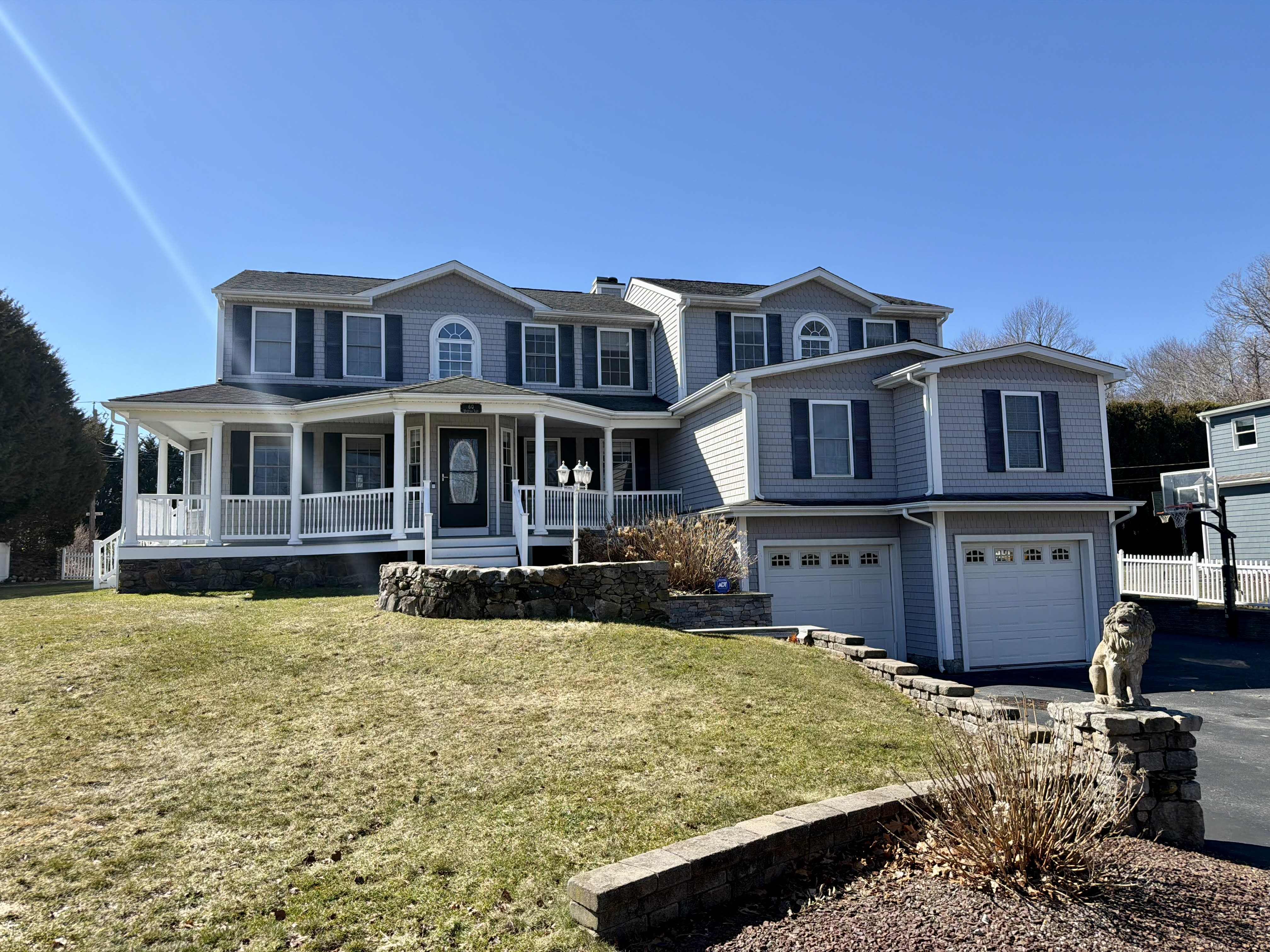 60 Mumford Road – photo 2