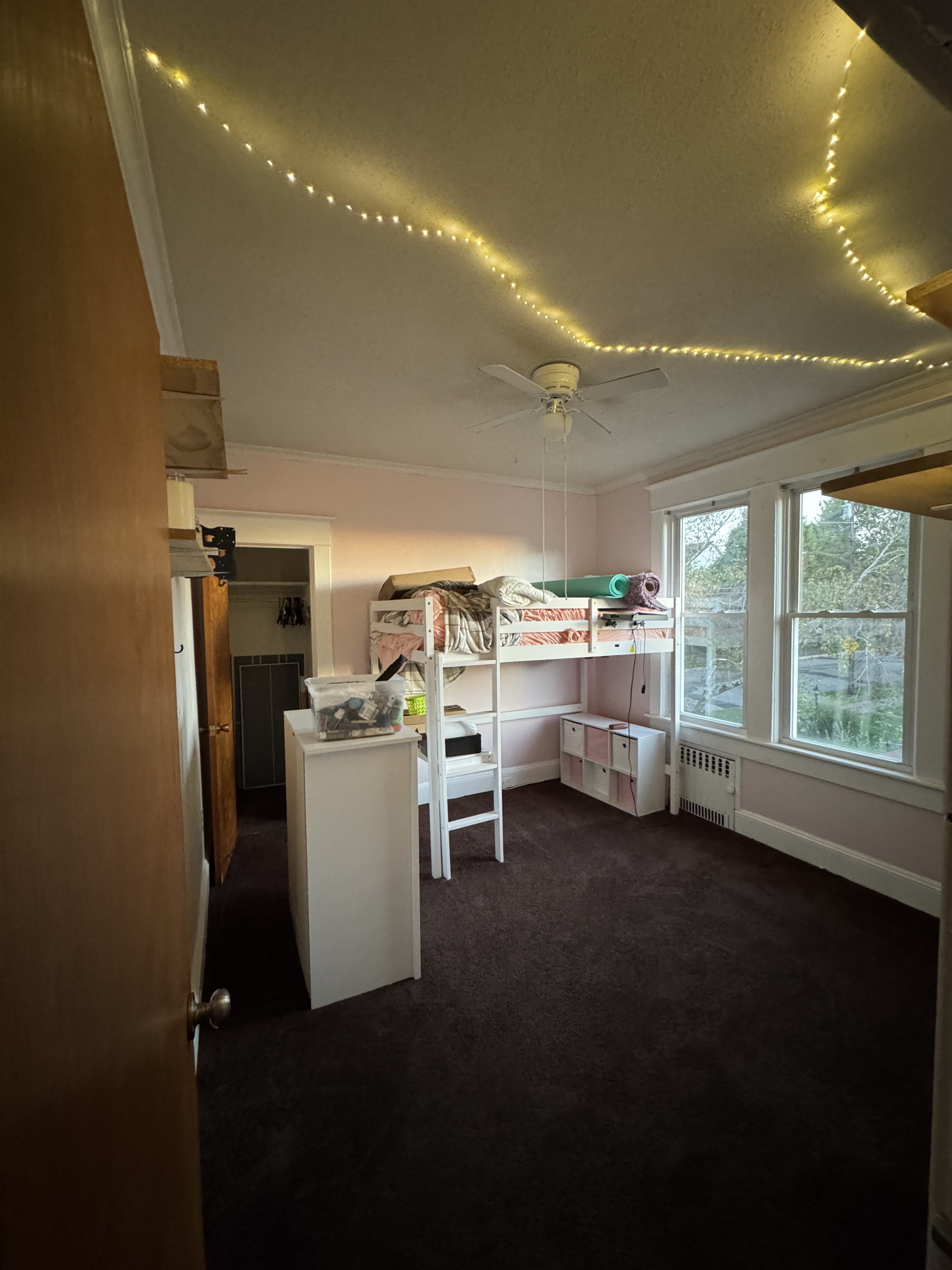1041 North Webster Avenue – photo 4