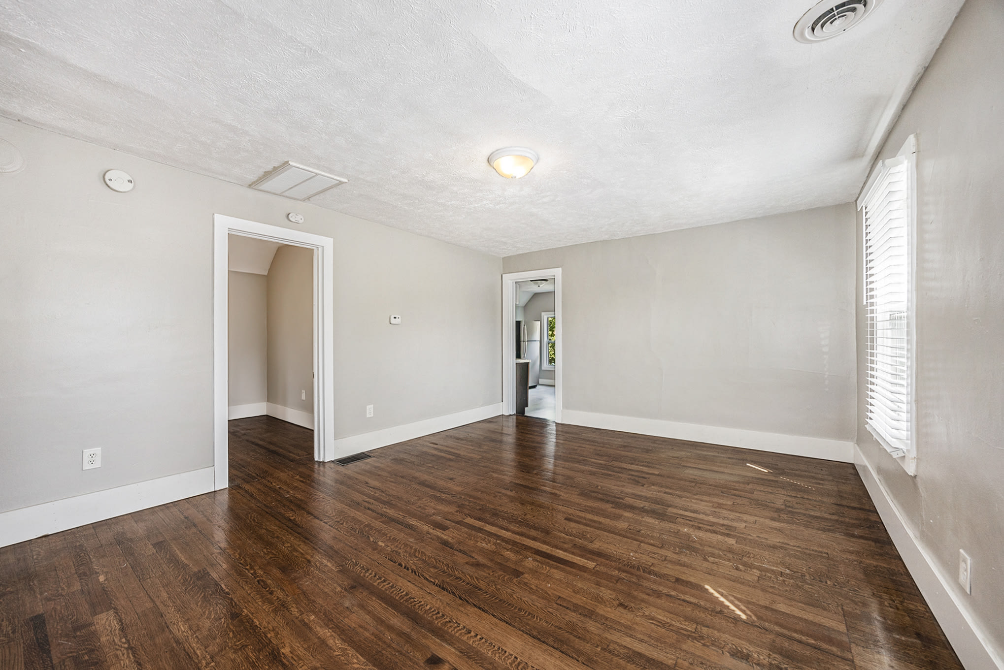 812 Mcreynolds Ave NW # 2 – photo 3