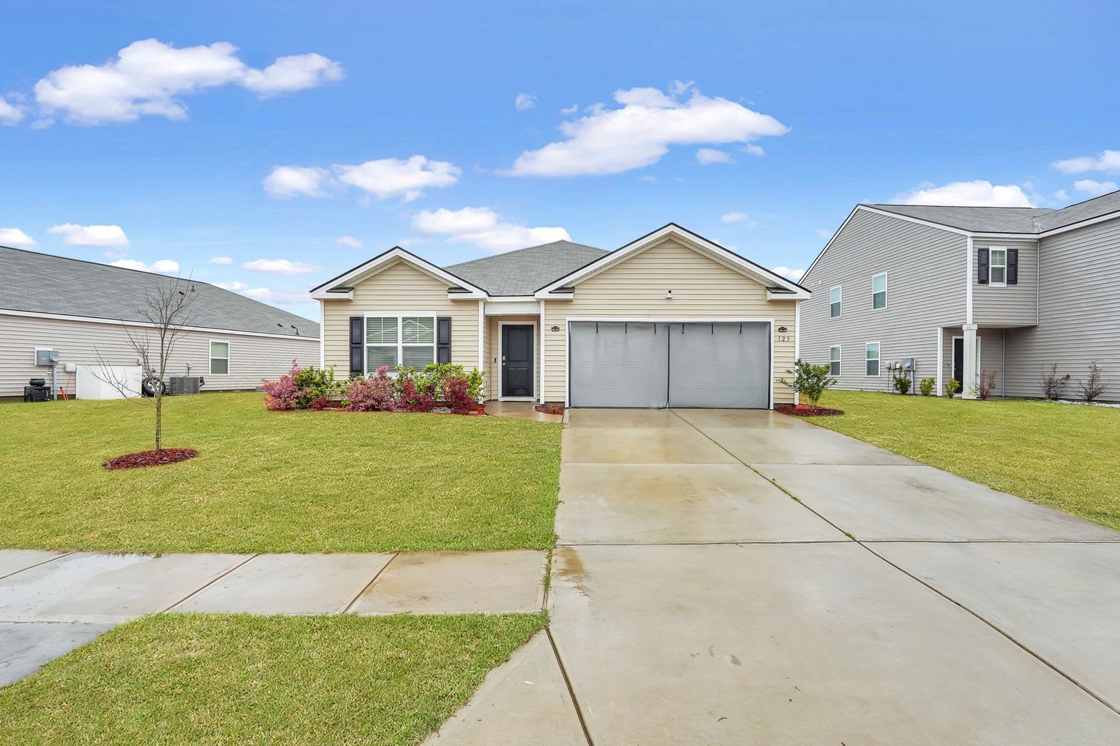 4 Bed, 2 Bath Gem in Park West! – photo 2